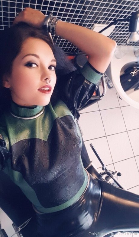 Sophie Elodie model perfect img