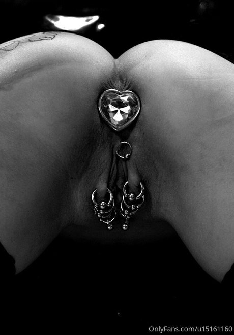 bbw lesbian onlyfans art naked images