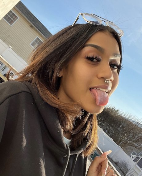 Ishaamk mk pornstar adult pictures