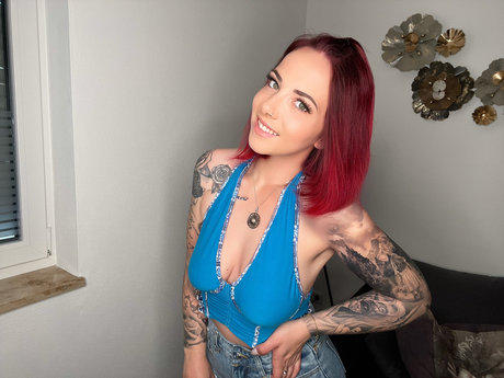 big tits brunette onlyfans perfect picture