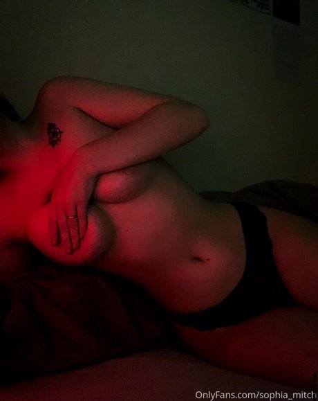 Sophia Mitch hd actress pictures