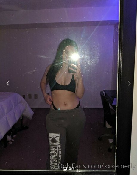 xEmerly pornstar free image