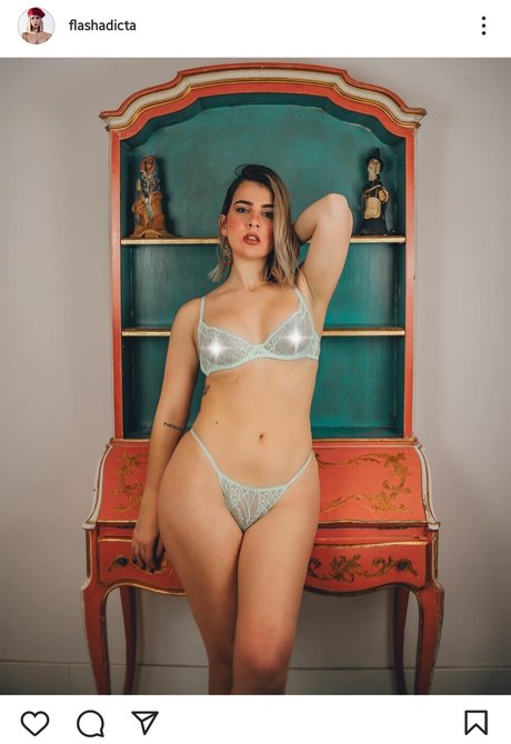 Flash adicta nude actress galleries