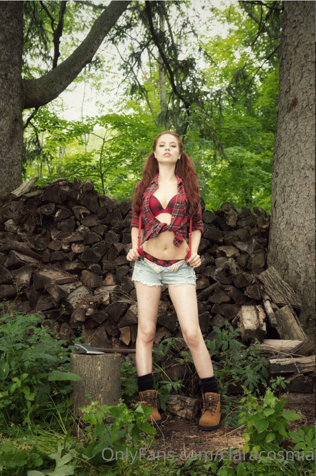 Clara Cosmia naked pornstar archive