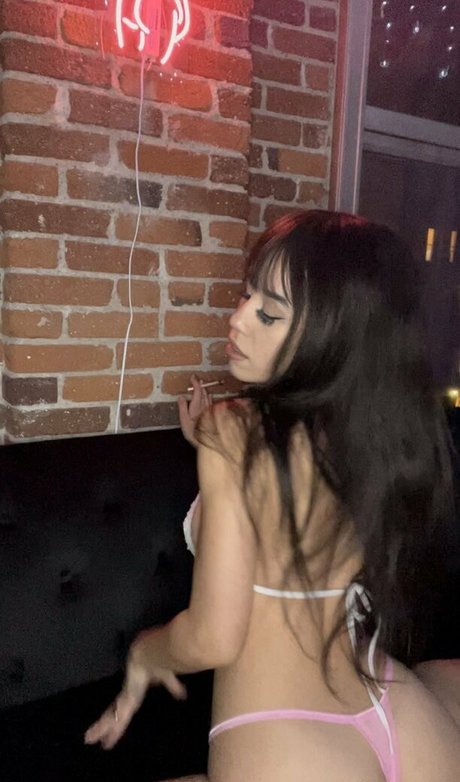 Vanessxo pretty model pics