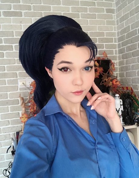 Ariadna Lobe porn model archive