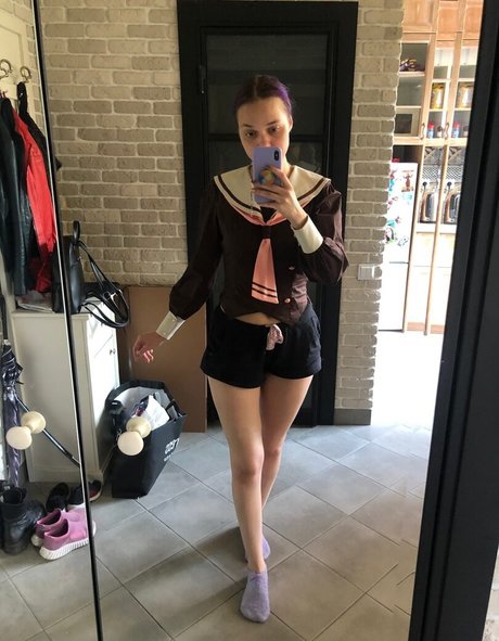 Ariadna Lobe pornstar naked images