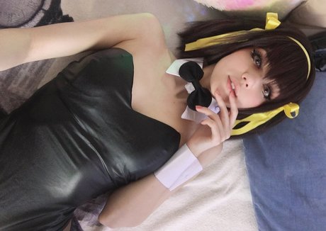 Ariadna Lobe art model pics