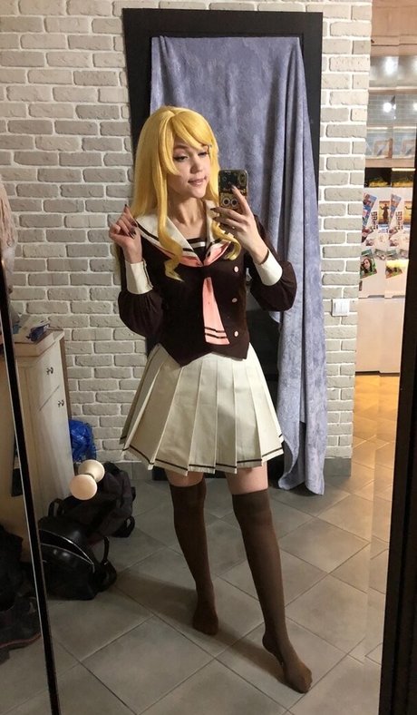 Ariadna Lobe exclusive star photo