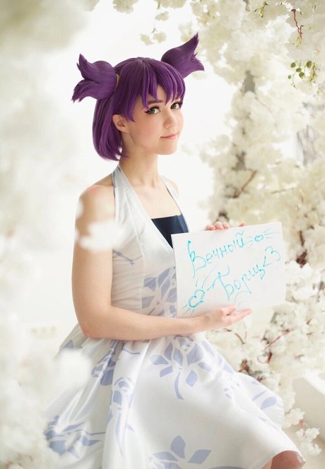 Ariadna Lobe pornstar hot image