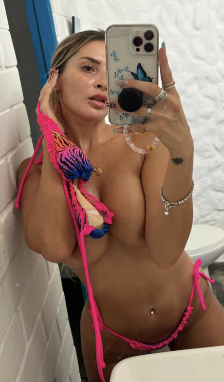 Macarena Gastaldo star pretty galleries