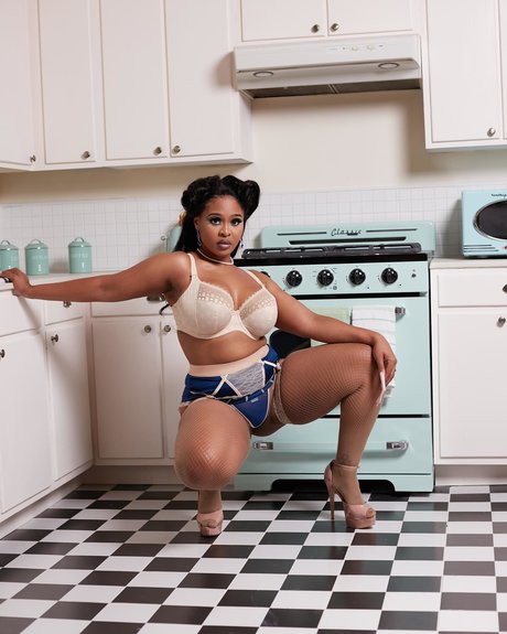 XtraXtraLeX_ star porn pic