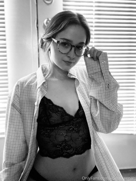 yourqueenals pornstar hd galleries