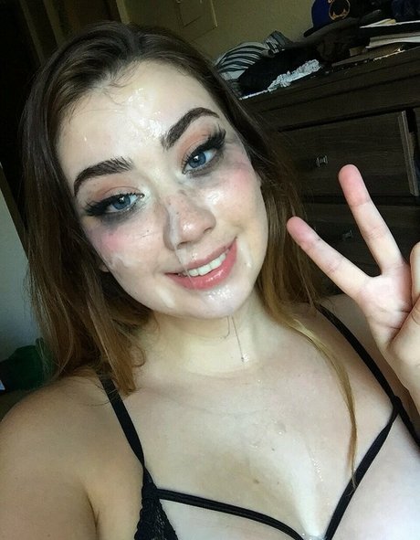 Miranda mew star exclusive pic