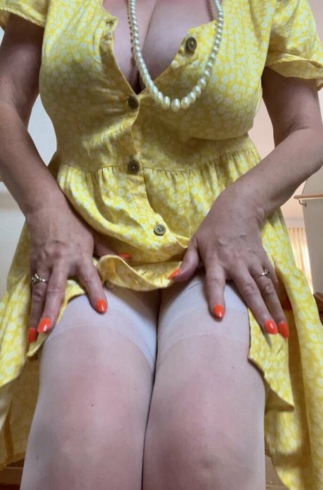 CourtesanAnna nice actress archive