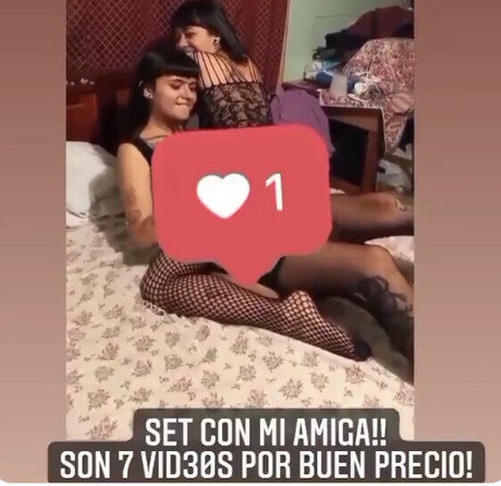 Dakota Wilder naked pornstar pic