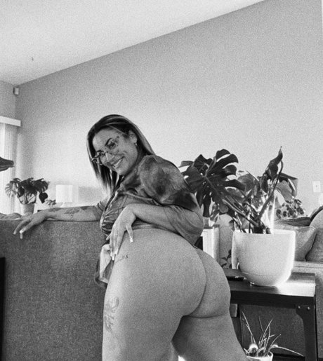 fansly onlyfans beautiful image