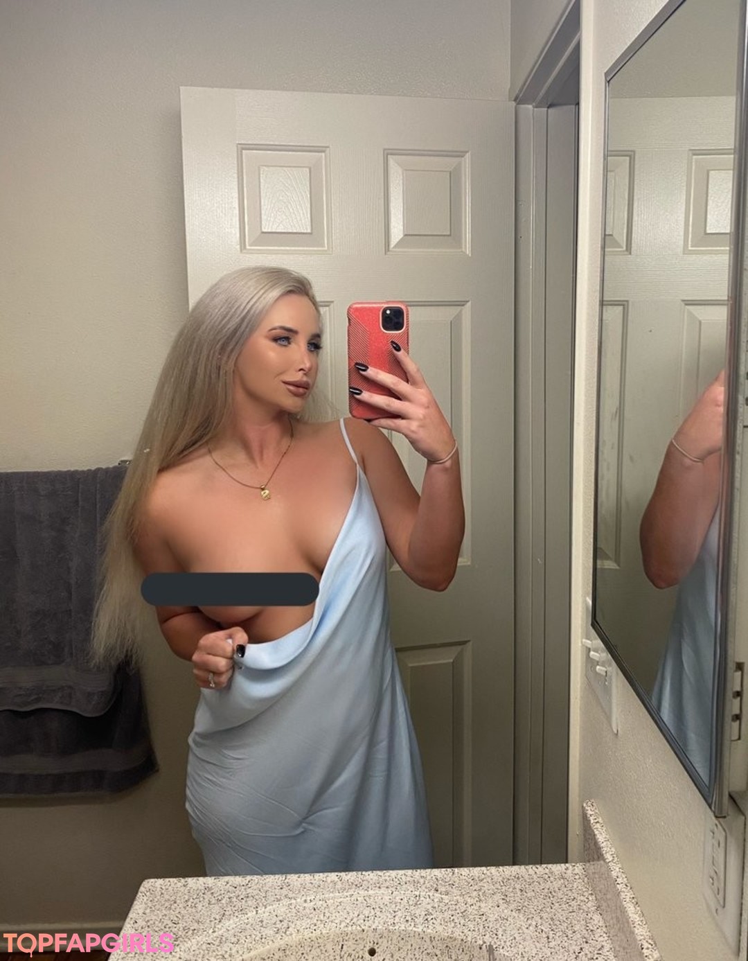 Cakes n Freedom star sexy pic