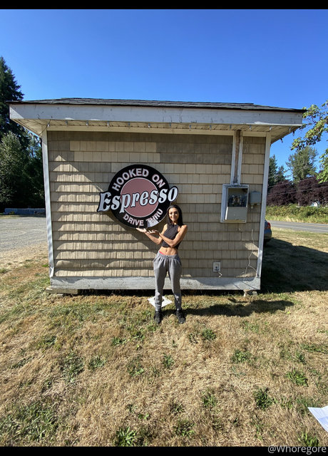 WhoreGore sex actress archive