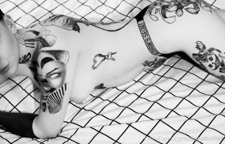 dogatumer model erotic picture