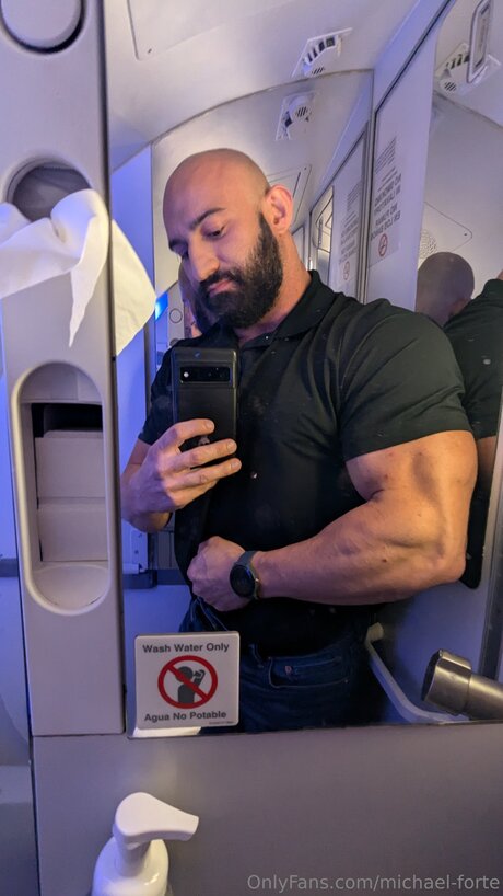 Michael Forte model naked img