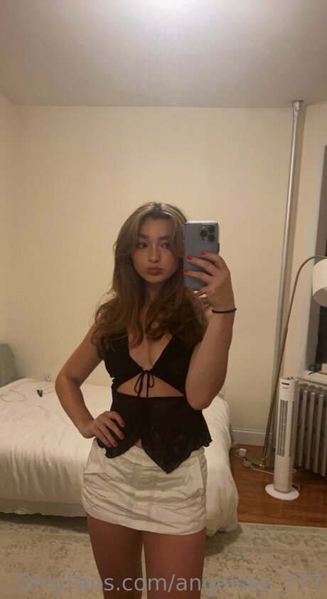 Angelsky 777 xxx pornstar gallery