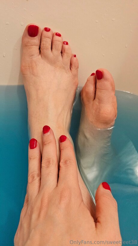 Sweetfeet38 star pic