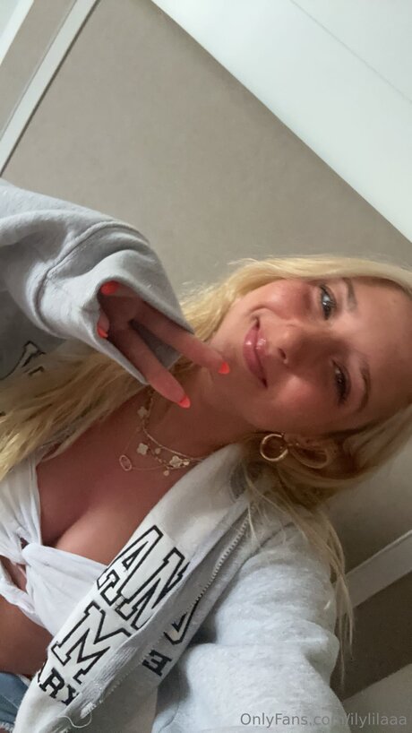 Ilylilaaa perfect star gallery