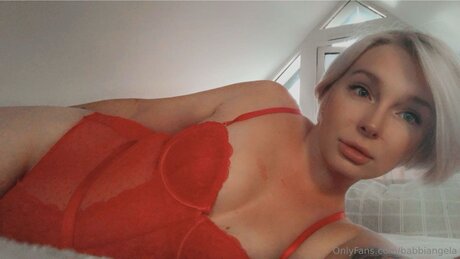 Babbiangela erotic pornstar gallery