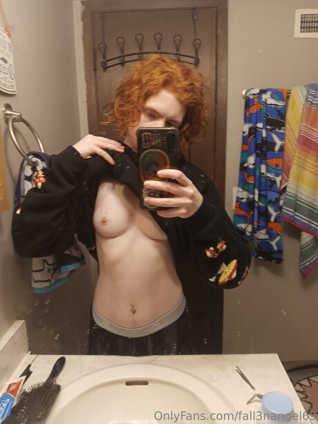 Fall3nangel69 sexy model images