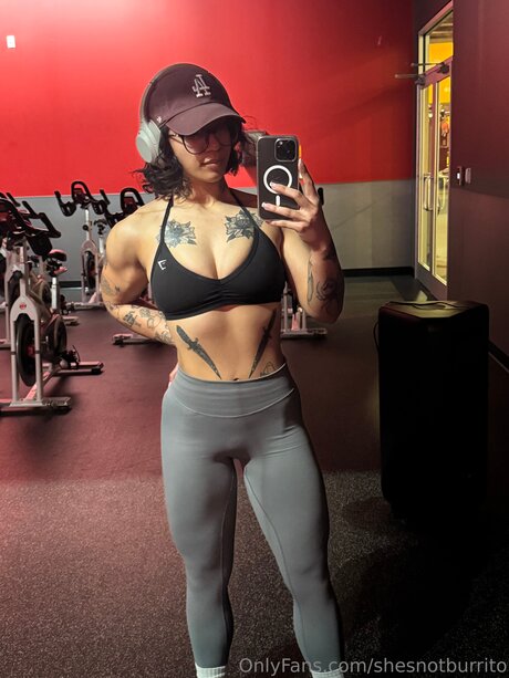 Yoursecretrito model pornographic photos