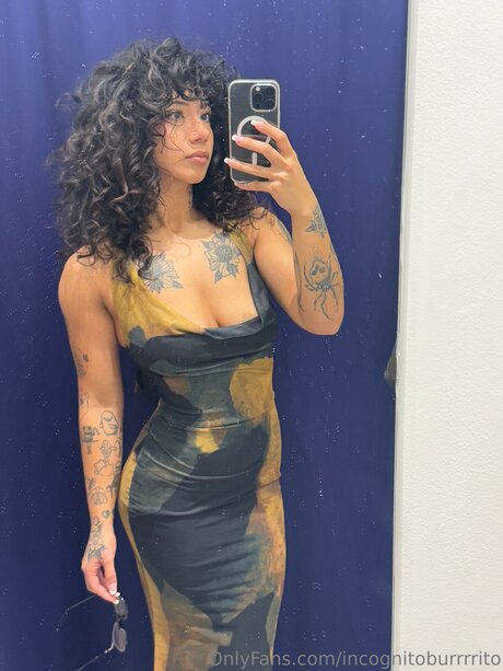 Yoursecretrito model porn pics