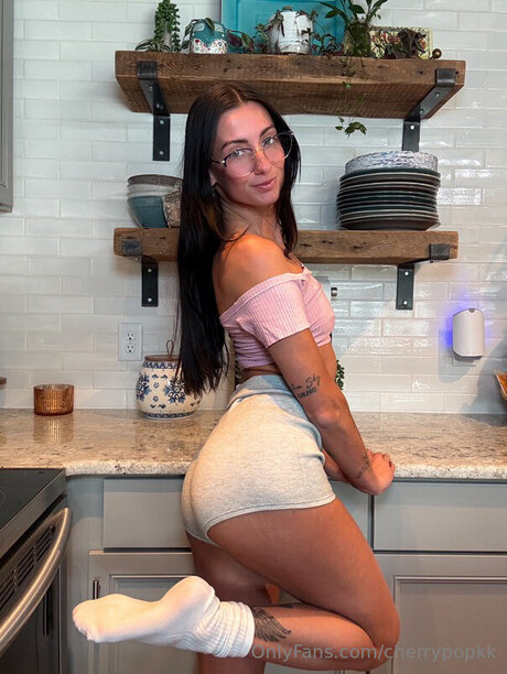 Cherrypopkk star xxx photo