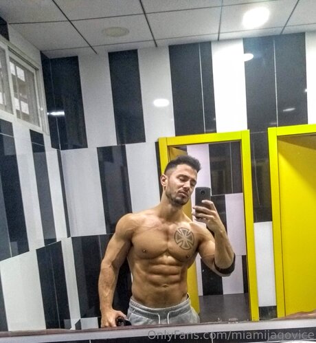 one onlyfans sexy naked pics