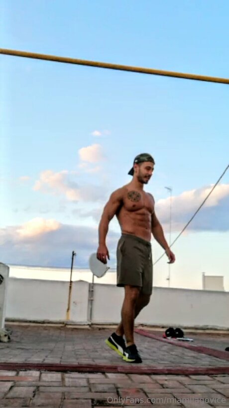 Miamijagovice star sexy photo