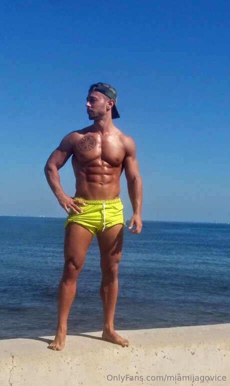 Miamijagovice model nude img