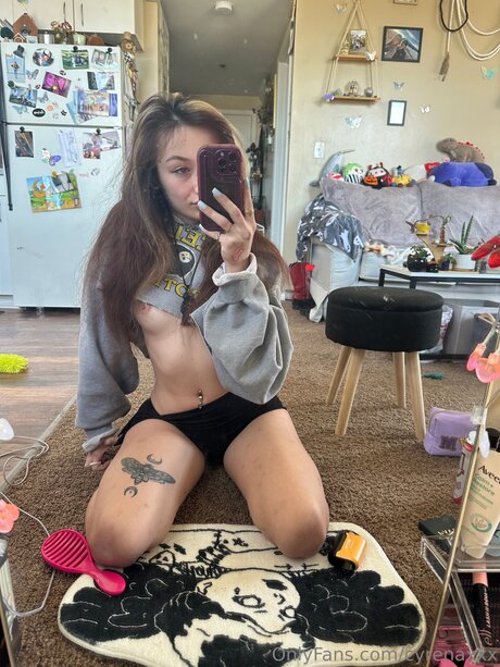 Cyrenaxxx model naked pictures