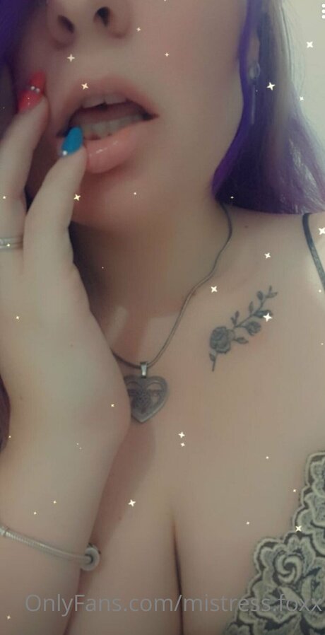 Mistress Foxx star free photo