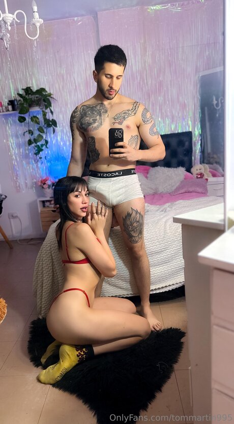 Tommartin995 model naked photo