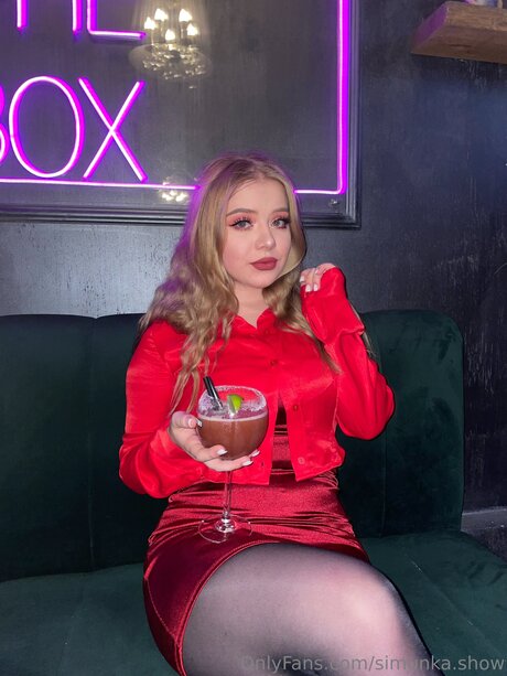Simunka Show star erotic archive