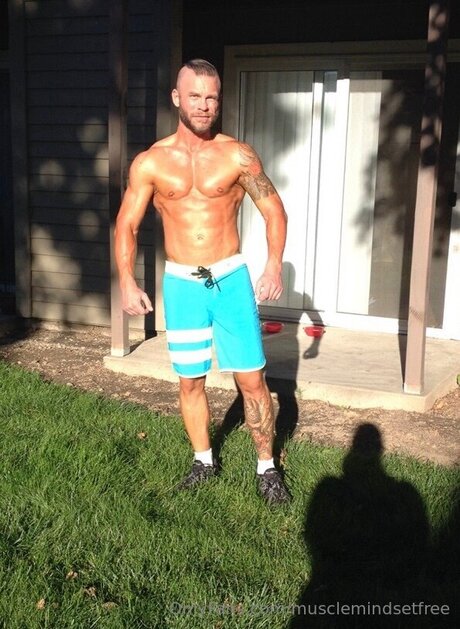 Musclemindsetfree nudes star pic