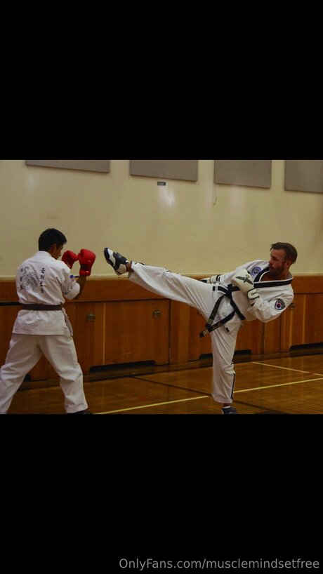 Musclemindsetfree porn model pictures