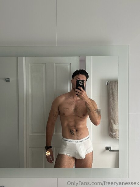 Freeryanessex model hd picture