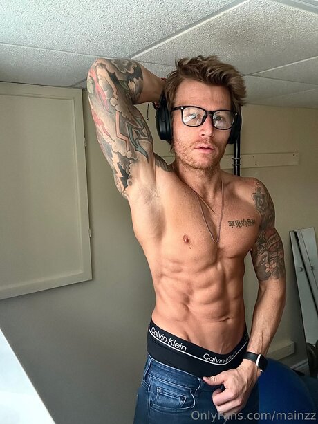 Mainzz sexy star image