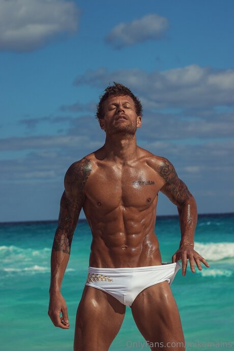 Mainzz art model image