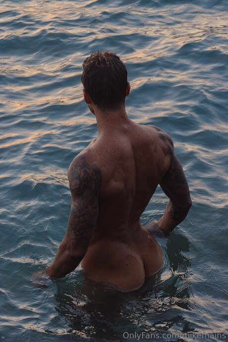 Mainzz high quality actress pictures