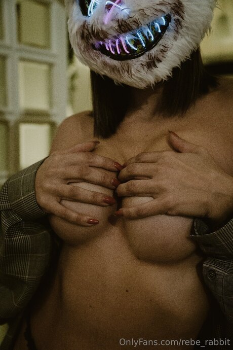 Rebe Rabbit nude actress pictures