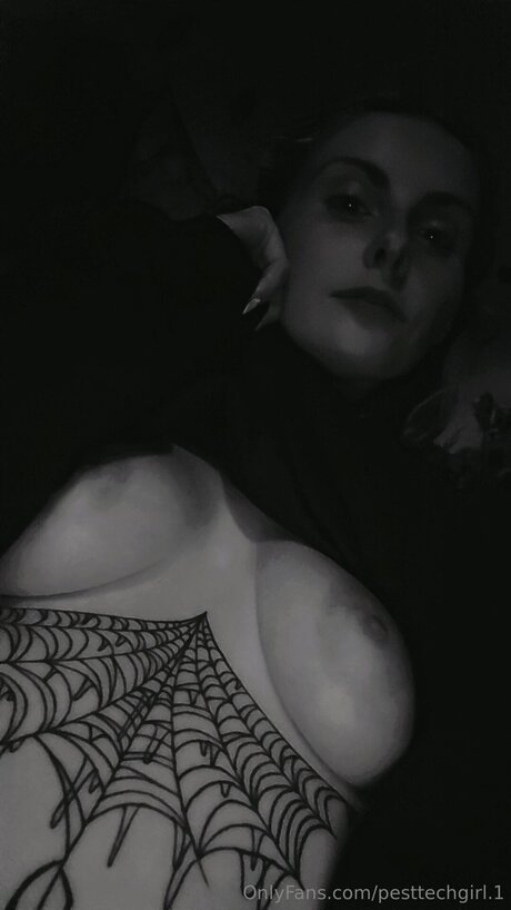Pesttechgirl 1 model porn photo