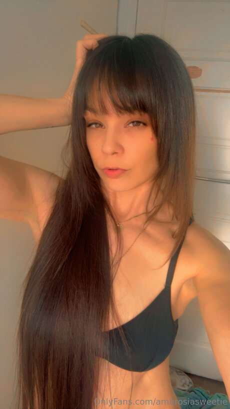 Ambrosiasweetie pretty actress photo