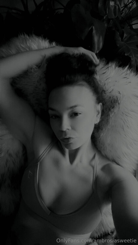 Ambrosiasweetie model photos